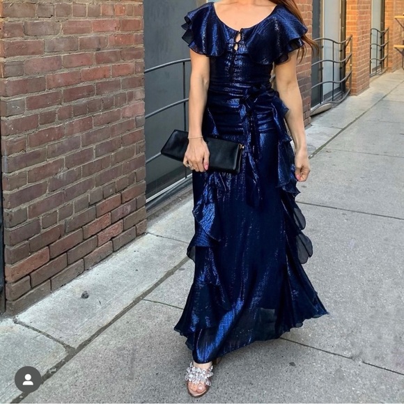 Alice McCall Night Moves Gown in Dark Blue Metallic size 0 - Picture 4 of 16